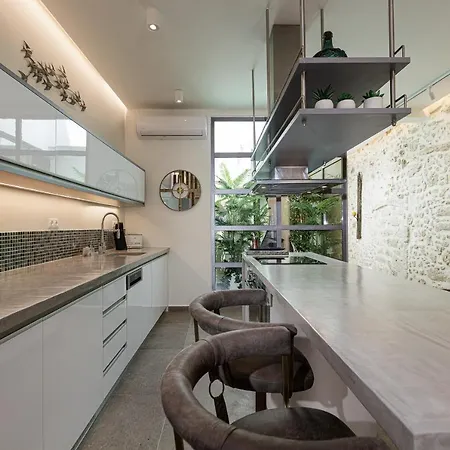 Secret Oasis Apartment